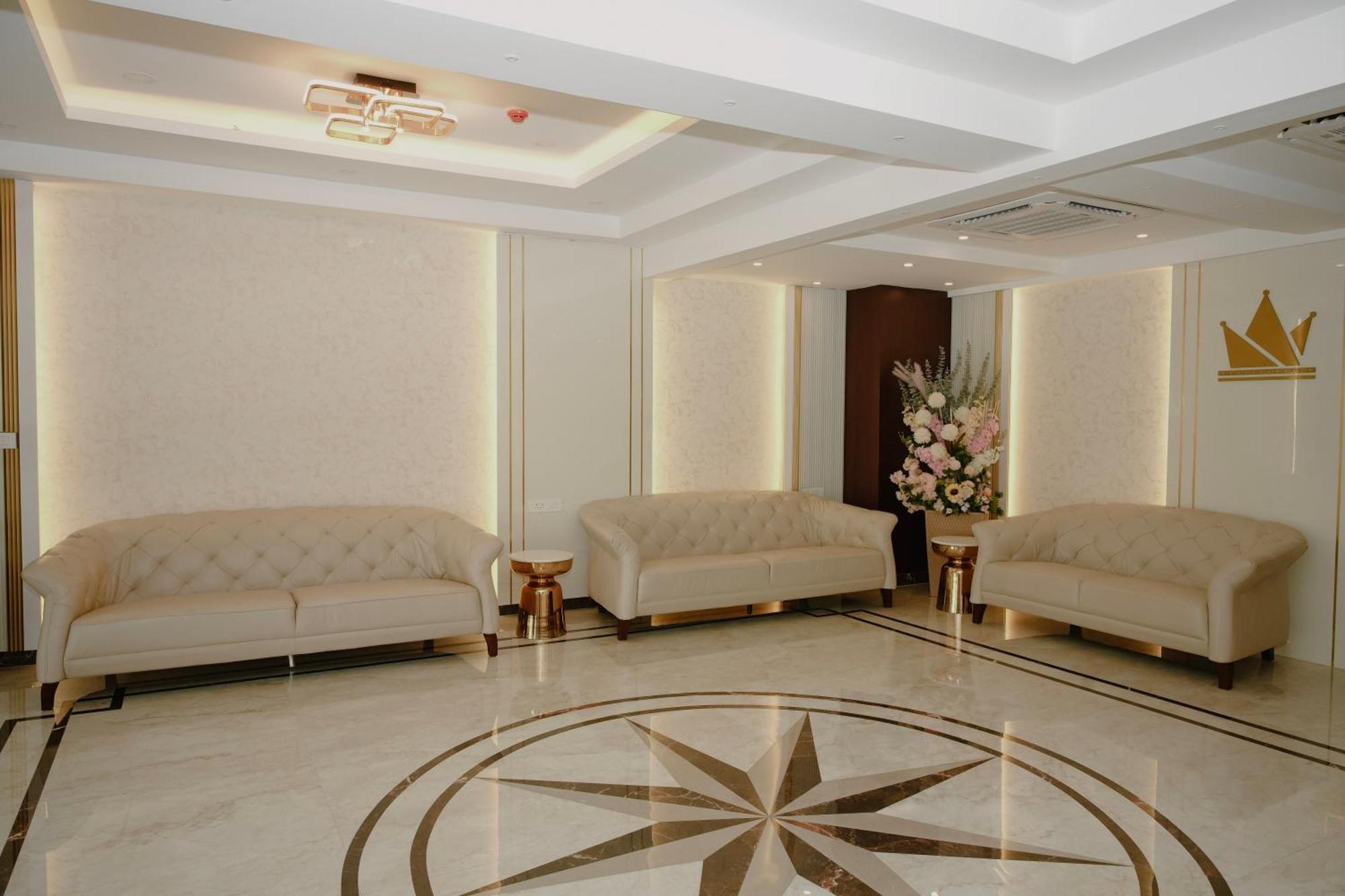 The King'S Meadows Hotell Golhalli Exteriör bild